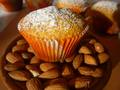Carrot-orange muffins with marzipan