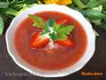 Strawberry-rhubarb cold soup with rice