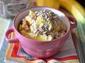 Herculean porridge with fresh mango, goji berries, flax bran, honey and seeds (multicooker Redmond RMC-01)