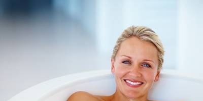 Reglas básicas para tomar baños para promover el rejuvenecimiento de la piel.