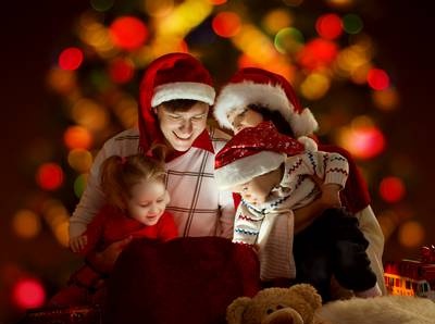 How, depending on age, can you give gifts to children from Santa Claus?