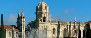 Sunny Lisbon and its attractions