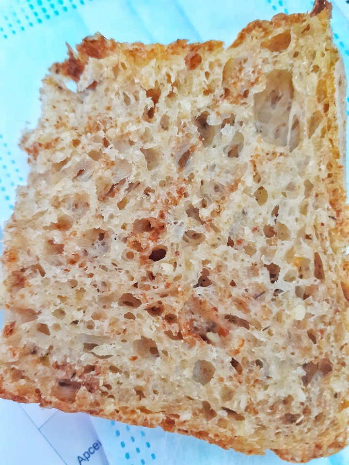 Bread Porthos on dough