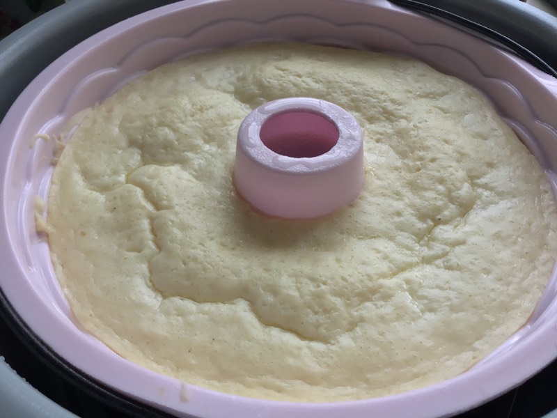Curd soufflé (tender casserole) with semolina and starch in Ninja Foodi® 6.5-qt