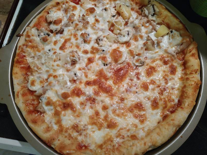 Pizza Classic on thin crust (Tristar PZ-2881 multi-oven)
