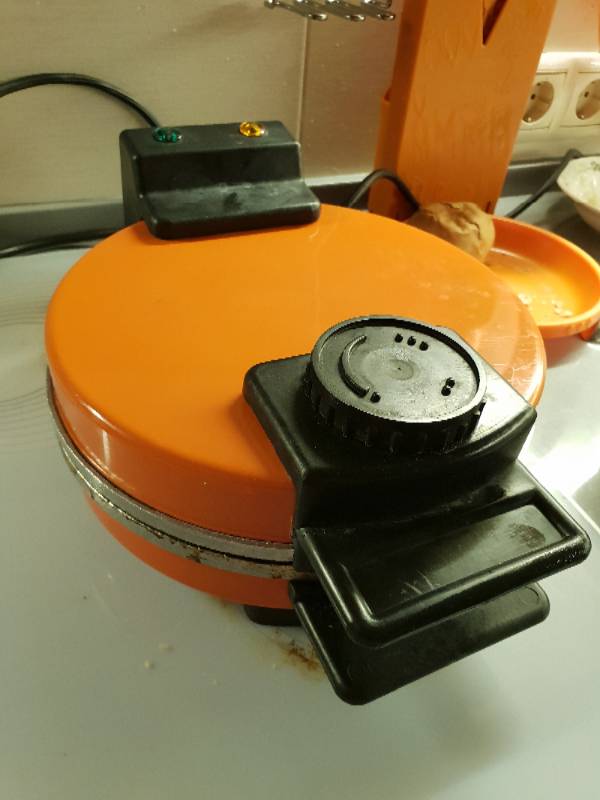 עוגת דבש מהירה מבצק בצובר (אפשרויות אפיה במכשירים שונים)