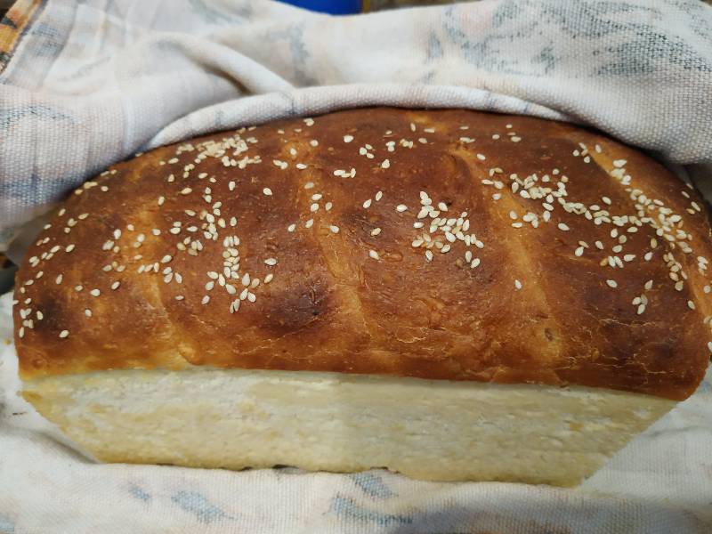 Simple wheat bread on kefir (oven)