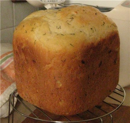 Pan de trigo con cebolla, requesón, eneldo (horno)