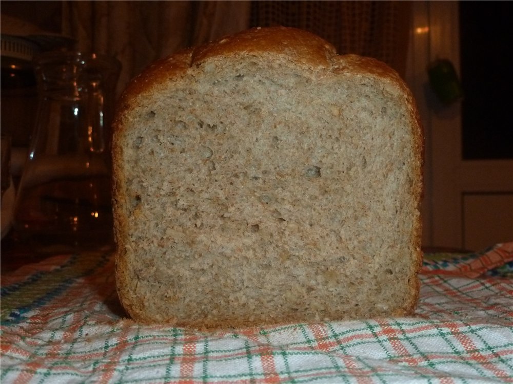 Panasonic SD-257. Whole grain bread with seeds
