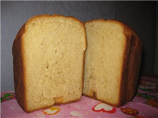 Wheat-corn bread with rye flour