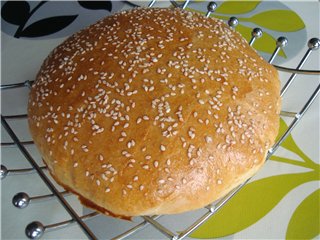 Tunisian flatbread on semolina