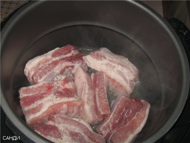 צלעות בשר חזיר ותפוחי אדמה קלויים בסיר הלחץ קומפורט פי 500