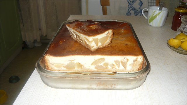 Curd-curd pie with fruit