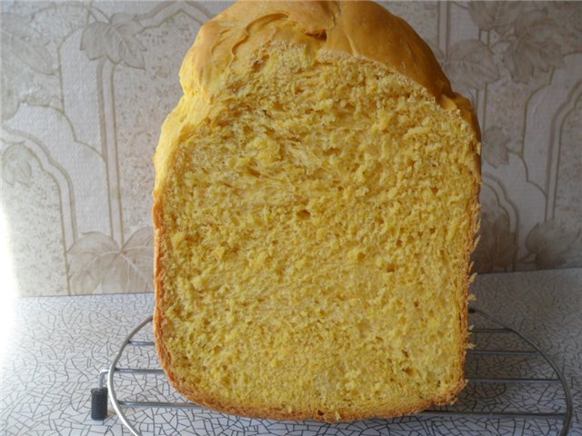 Pan de trigo con cuajada de calabaza (panificadora)