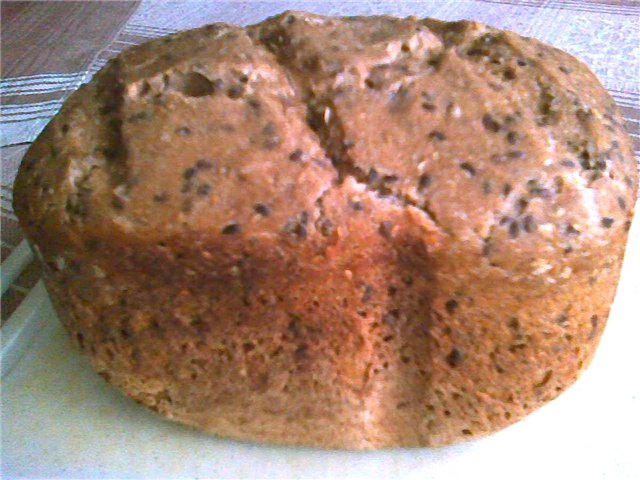 Aromatisch zuurdesembrood van rogge in de oven