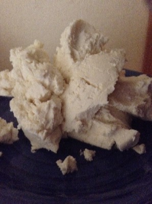 גבינת ריקוטה טרייה תוצרת בית