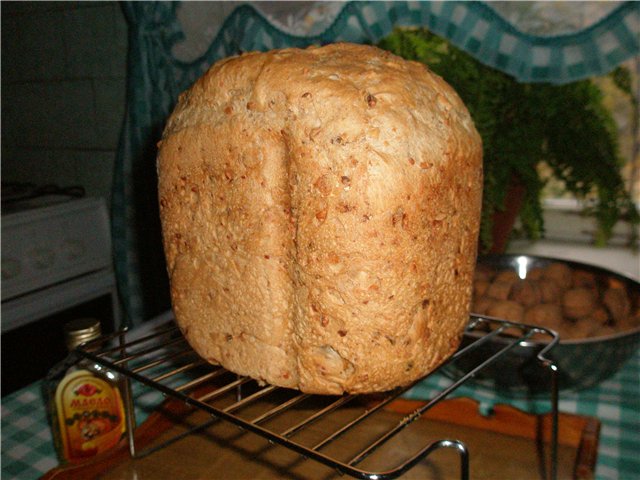 Brood met walnoten (broodbakmachine)
