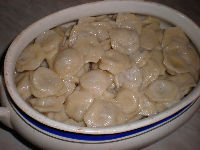 Deeg voor dumplings, noedels, manta's (recepten)