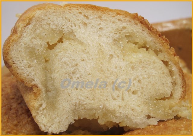 Almond crust buns