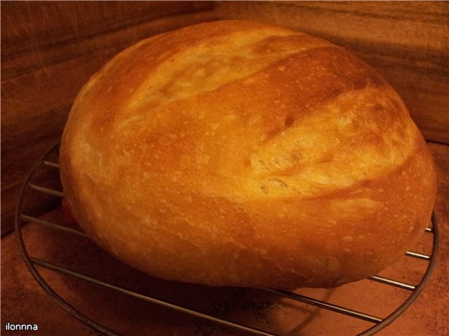 Fluffy bread on yeast-free sourdough