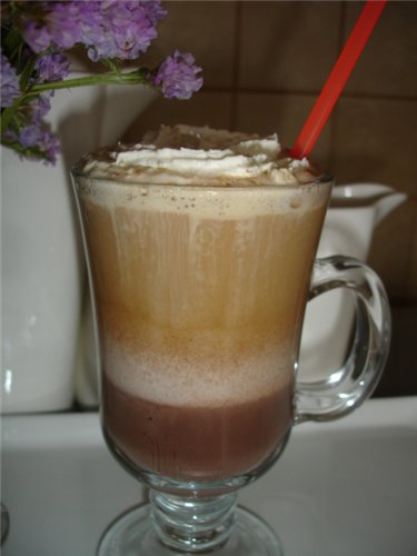Przepisy na napoje kawowe, latte, koktajle kawowe