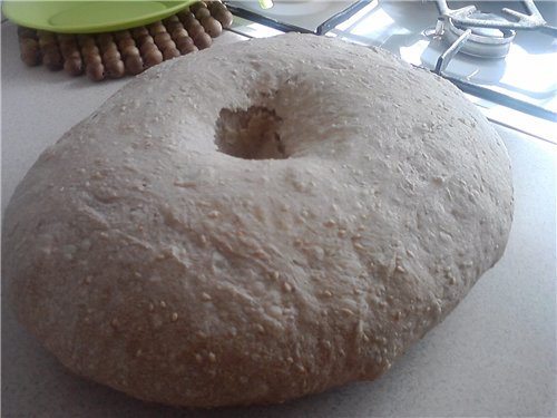 Sesame ring with semolina (oven)