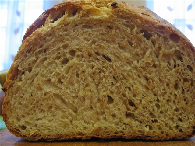 Pane a lievitazione naturale fatto con farina 1 grado (in una macchina per il pane)