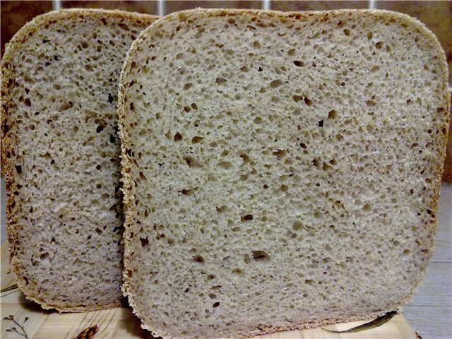 Everyday bread (with whole grain wheat and rye flour)