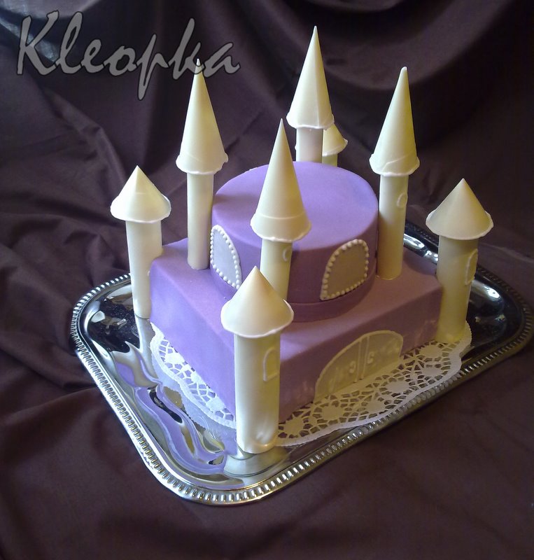 Castles, palaces, houses (cakes)
