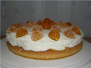 Peaches cake in the snow