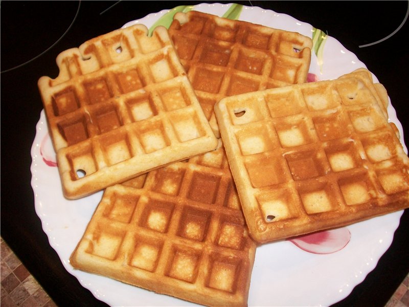 Loose waffles with condensed milk