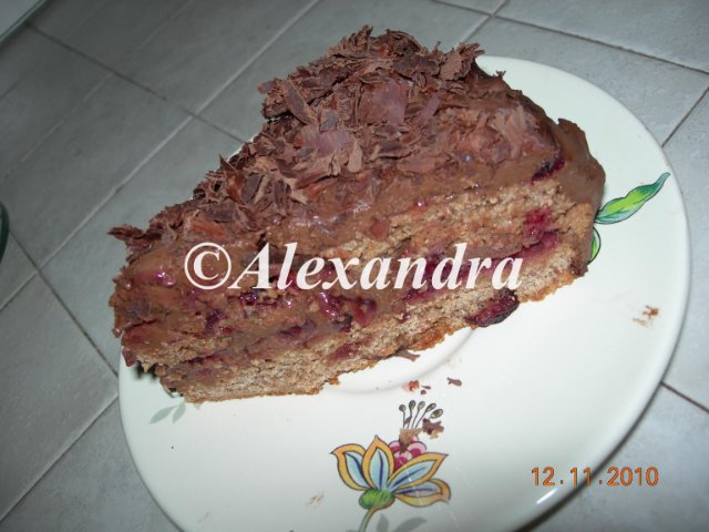 Chocolate lingonberry cake