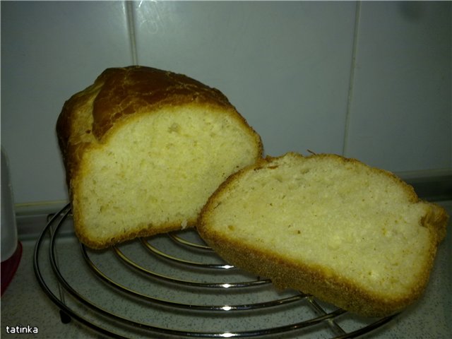 خبز إيطالي مع الكفير في صانع الخبز