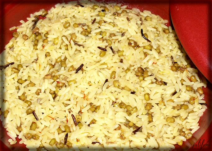 Paella met wilde rijst en mungboon