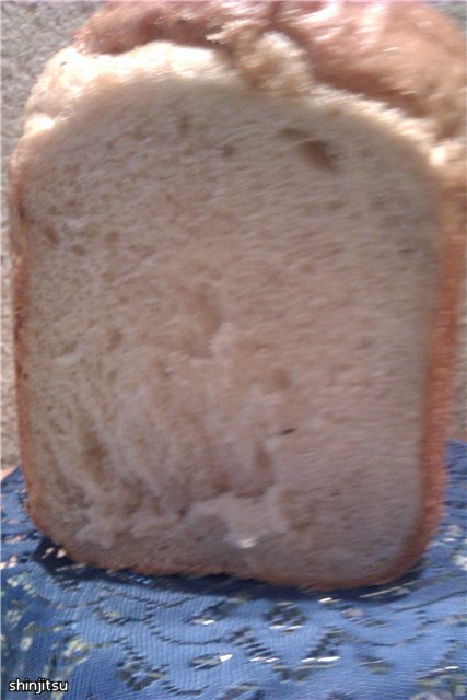 Bogatyrsky-brood 5: 1 met zuurdeeg