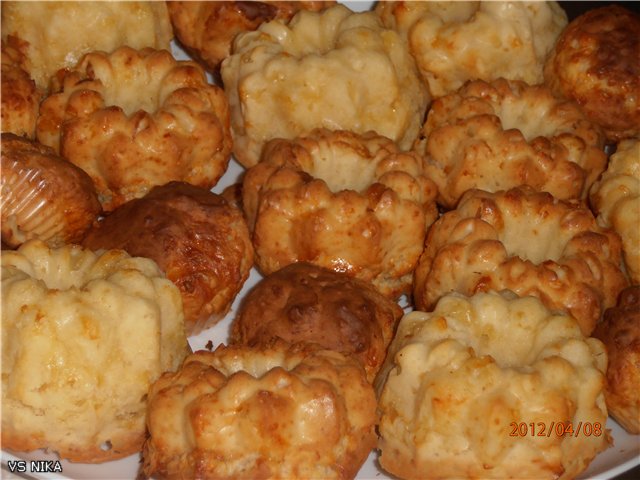 Cheese muffins