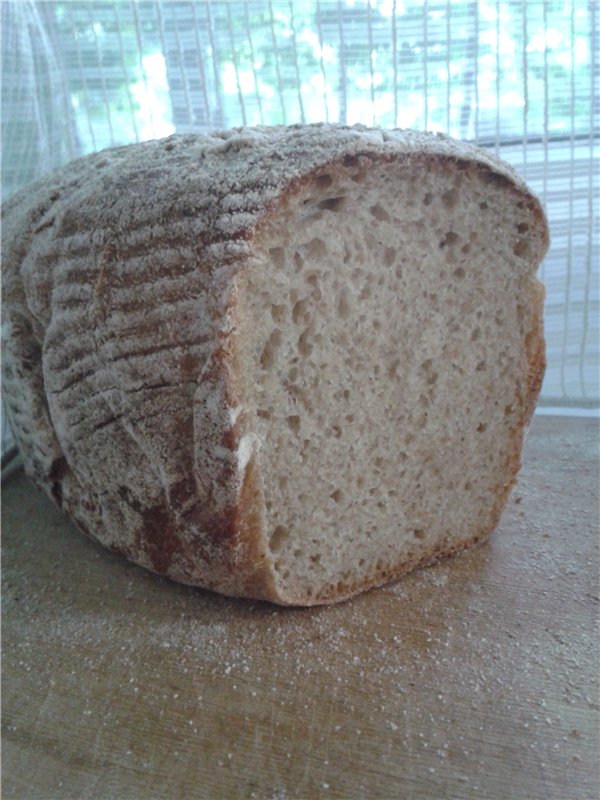 Pan de harina de maíz de masa madre de trigo simple
