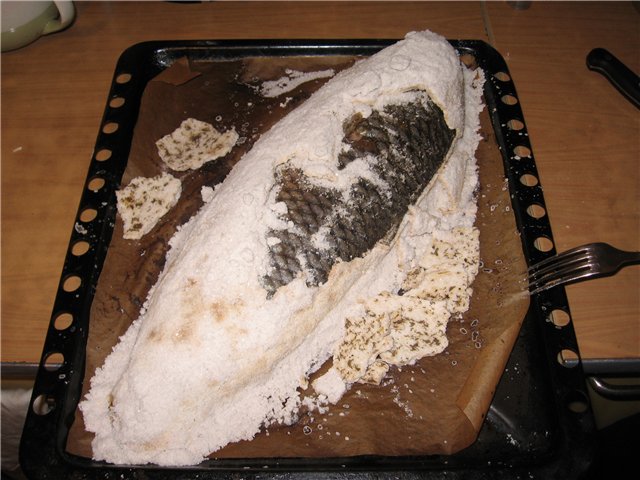 Pescado al horno con sal