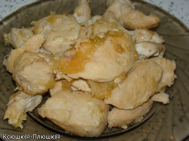 Csirke hagymamártásban