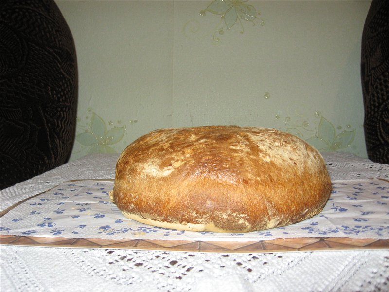 Whole wheat bread with sourdough (in the oven)