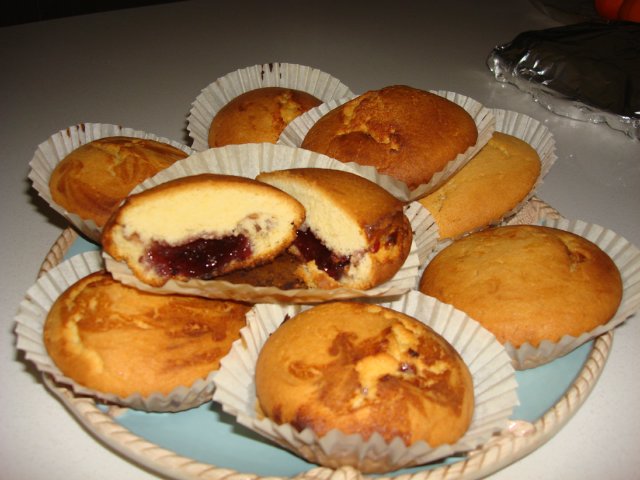 Cupcakes with boiled condensed milk