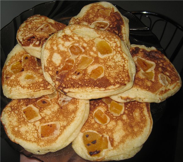 Kefir pancakes with hot bake (sweet)