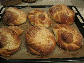 Twisted buns (Latvia)