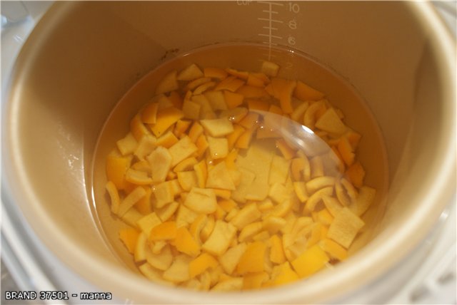 Gekonfijte citrusvruchten in een slowcooker (merk 37501)