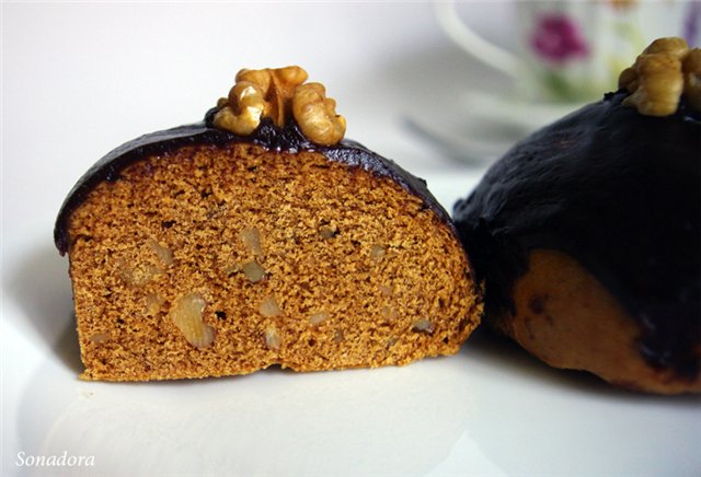 خبز الزنجبيل بالعسل على البخار مع الجوز (باناسونيك SR-TMH18)