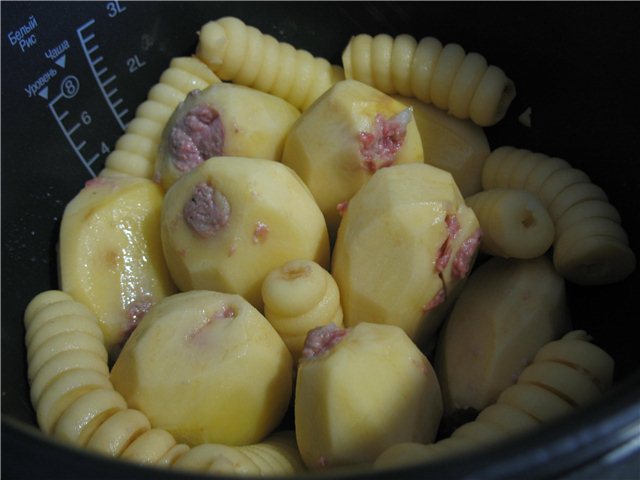 Plněné brambory se zeleninou (kukačka 1054)