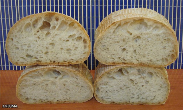 خبز إيطالي (آن ثيبولت) في الفرن