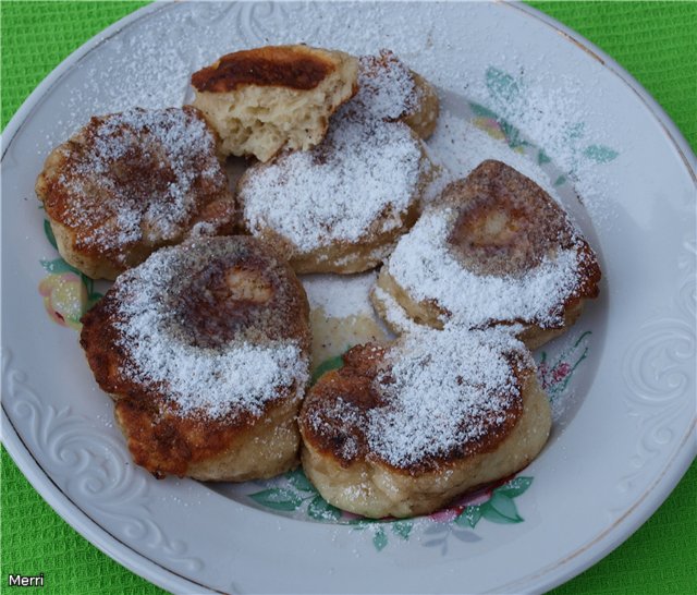 Nandana - apple donuts (in the takoya maker)