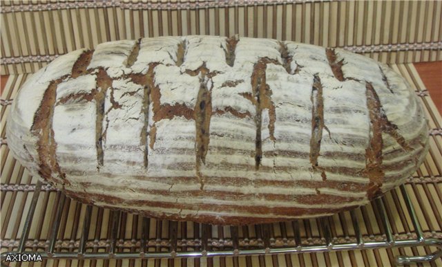 Pane profumato con lievito naturale di segale al forno
