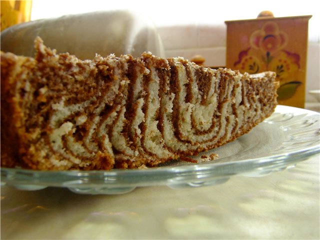 עוגת זברה במולטי קוקר של פנסוניק